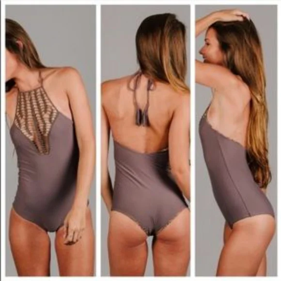 Acacia cape cod teahupoo onepiece M NWOT teahupo'o - Picture 12 of 12